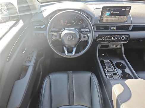 Used 2023 Honda Pilot EX-L image 10