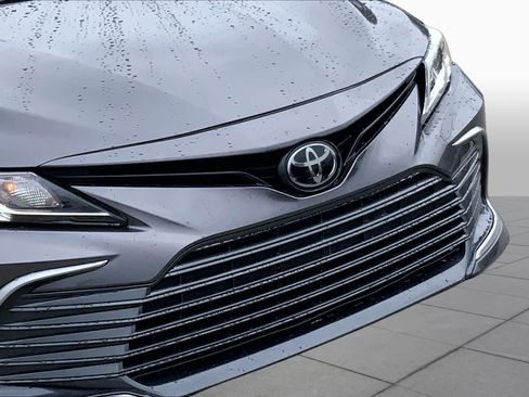 Used 2021 Toyota Camry LE FWD image 26