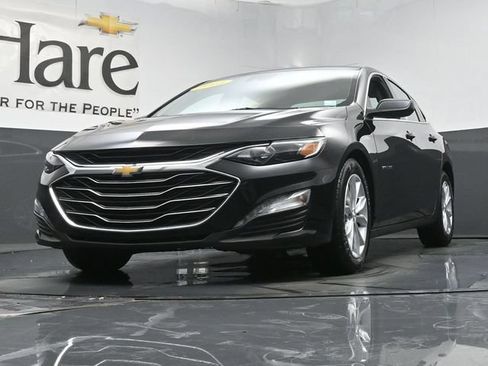 Used 2025 Chevrolet Malibu LT FWD image 4