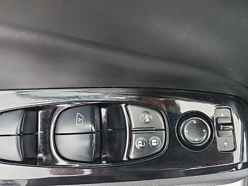 Used 2023 Nissan Altima 2.5 SV FWD image 24