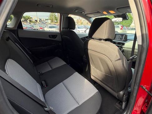 Used 2021 Hyundai Kona SEL AWD/4WD image 18