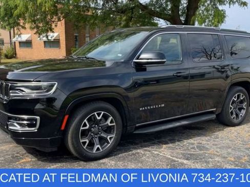 Used 2023 Jeep Wagoneer Series III w/ Preferred Equipment Group image 4