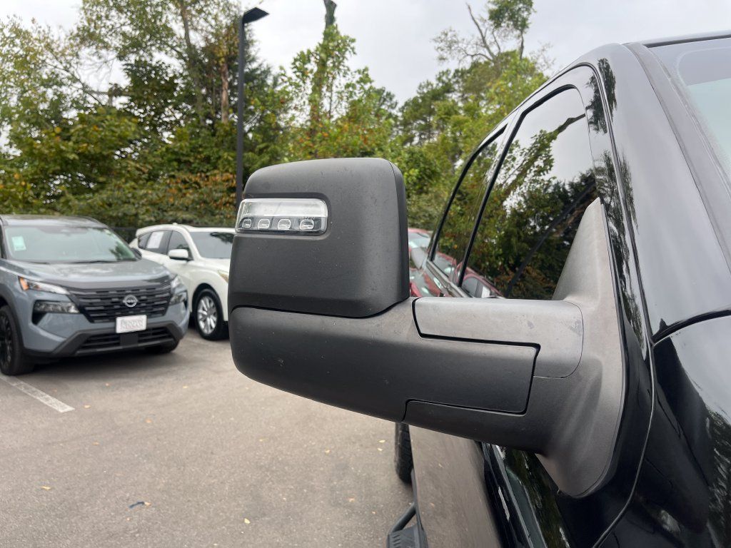 Used 2024 RAM 2500 Big Horn w/ Sport Appearance Package AWD/4WD image 43