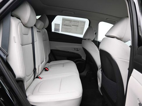 New 2026 Hyundai Tucson Limited image 12