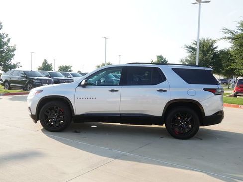 Used 2021 Chevrolet Traverse Premier w/ Redline Edition AWD/4WD image 6