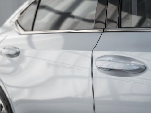 Used 2023 Lexus ES 300h w/ Luxury Package image 13