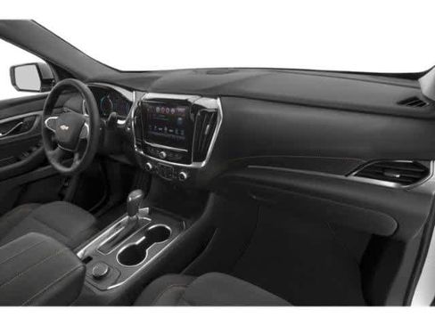Used 2018 Chevrolet Traverse LT FWD image 19