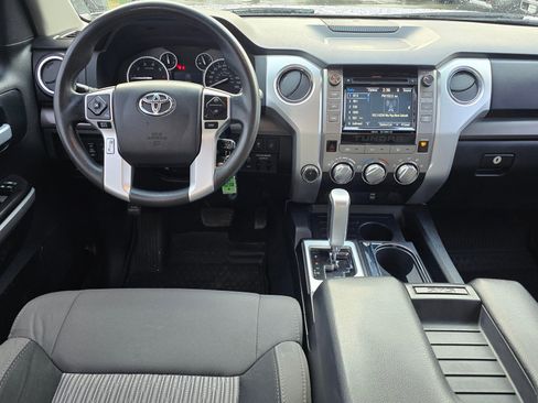 Used 2017 Toyota Tundra SR5 image 15