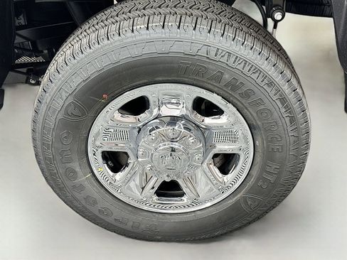New 2026 RAM 2500 Tradesman w/ Chrome Appearance Group AWD/4WD image 13