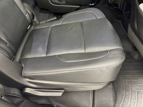 Used 2015 Chevrolet Tahoe LTZ RWD image 37