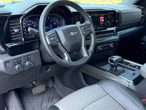 Used 2023 Chevrolet Silverado 1500 ZR2 AWD/4WD image 12