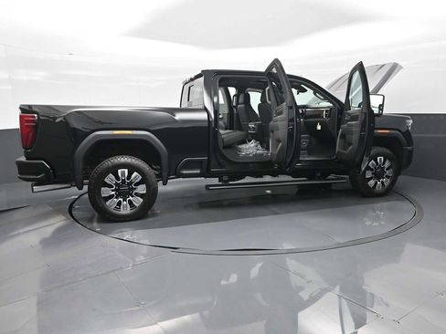 New 2025 GMC Sierra 2500 Denali w/ Technology Package image 28