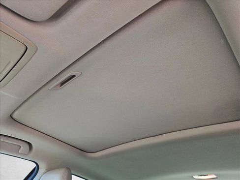Used 2017 Honda Accord EX-L image 11