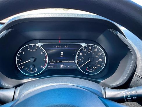 Used 2025 Nissan Sentra SV FWD image 26