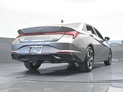 Used 2022 Hyundai Elantra Limited FWD image 59