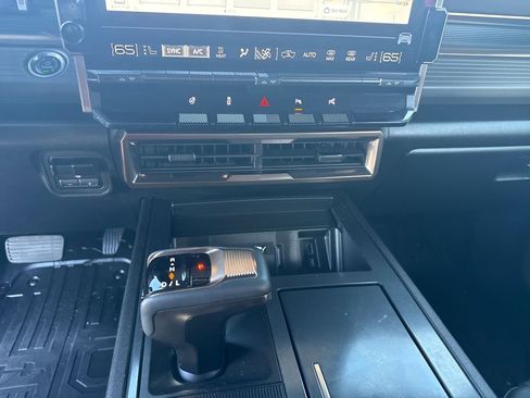 Used 2025 GMC Hummer EV 2X AWD/4WD image 20