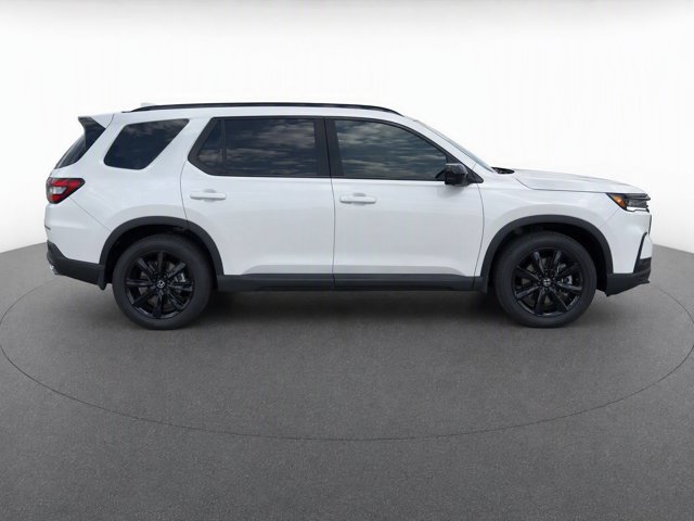 Used 2025 Honda Pilot Black Edition image 8