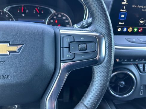 Used 2025 Chevrolet Blazer LT w/ Convenience Package AWD/4WD image 17