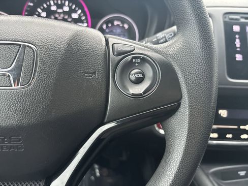 Used 2018 Honda HR-V EX image 15