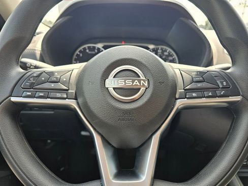 Used 2024 Nissan Sentra SV FWD image 19