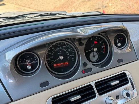 Used 2000 BMW Z8 image 31