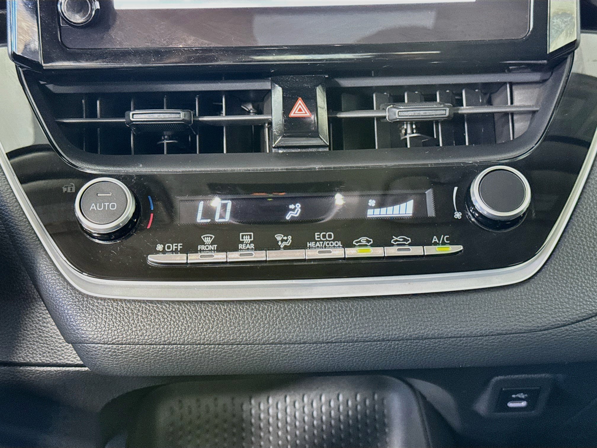 Certified 2024 Toyota Corolla LE FWD image 15