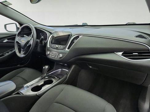 Used 2017 Chevrolet Malibu LT FWD image 21