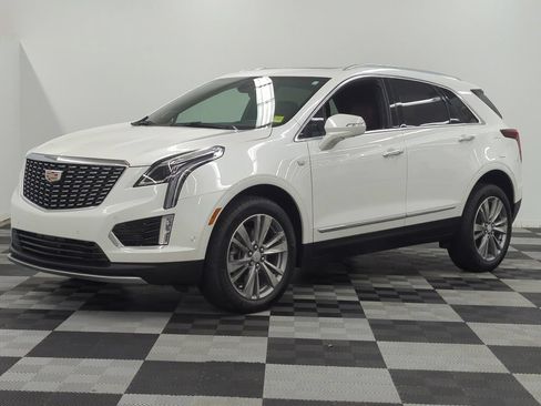Used 2026 Cadillac XT5 Premium Luxury AWD/4WD image 3