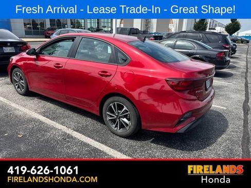 Used 2023 Kia Forte LXS w/ LXS Technology Package FWD image 3