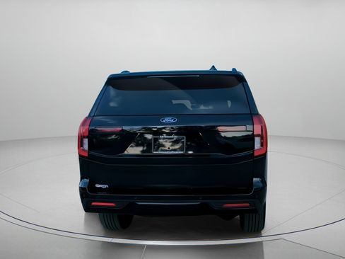 New 2026 Ford Expedition Platinum image 28