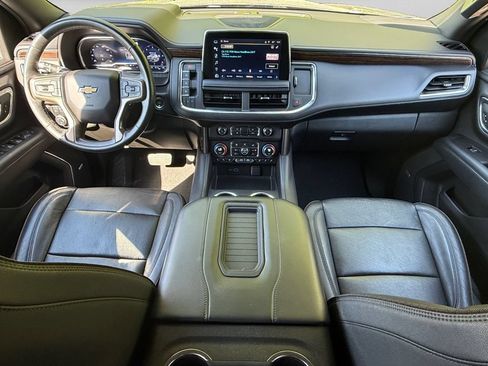 Used 2023 Chevrolet Suburban High Country AWD/4WD image 23