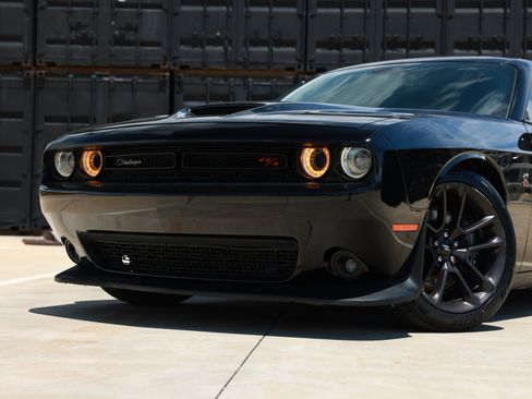 Used 2020 Dodge Challenger R/T Scat Pack w/ Plus Package RWD image 36