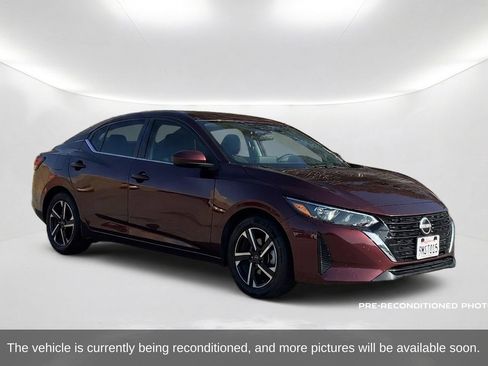 Used 2024 Nissan Sentra SV FWD image 3