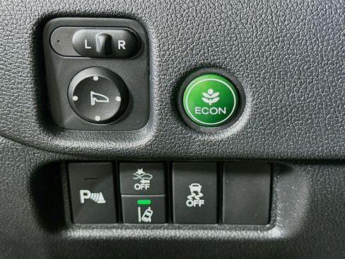 Used 2021 Honda Pilot Touring image 17