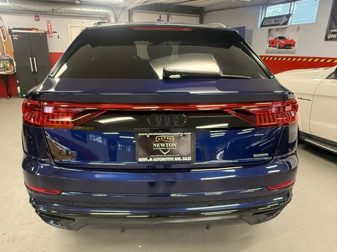 Used 2022 Audi Q8 Prestige w/ Prestige Package AWD/4WD image 5