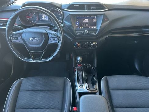 Used 2022 Chevrolet TrailBlazer RS FWD image 16