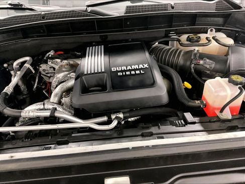 Used 2024 GMC Sierra 1500 AT4 w/ Technology Package image 33