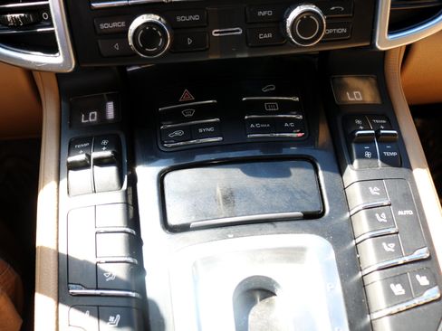 Used 2015 Porsche Cayenne S w/ Premium Package image 28