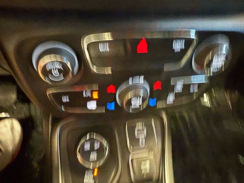 Used 2020 Jeep Compass Trailhawk image 17