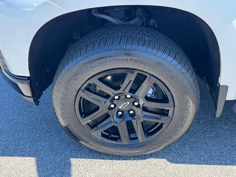 Used 2022 Chevrolet Silverado 1500 LT Trail Boss w/ LT Trail Boss Premium Package AWD/4WD image 17