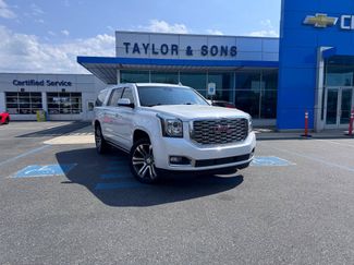Used 2019 GMC Yukon XL Denali w/ Denali Ultimate Package AWD/4WD video 1