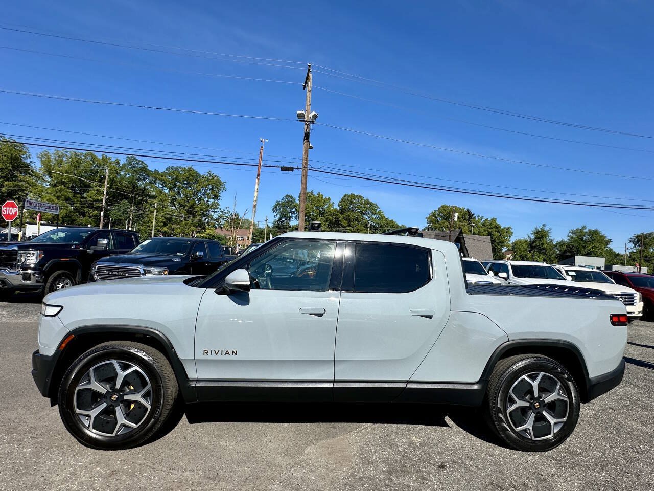 Used 2022 Rivian R1T Adventure AWD/4WD image 4