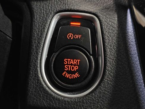 Used 2018 BMW M4 Coupe RWD image 19
