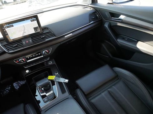Used 2023 Audi Q5 2.0T Premium Plus w/ Premium Plus Package image 11