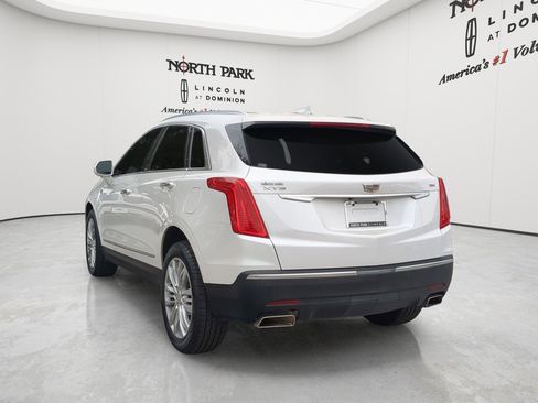 Used 2019 Cadillac XT5 Premium Luxury FWD image 5