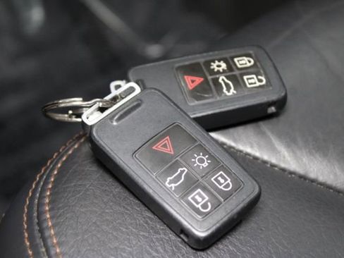 Used 2010 Volvo XC60 3.2 image 14