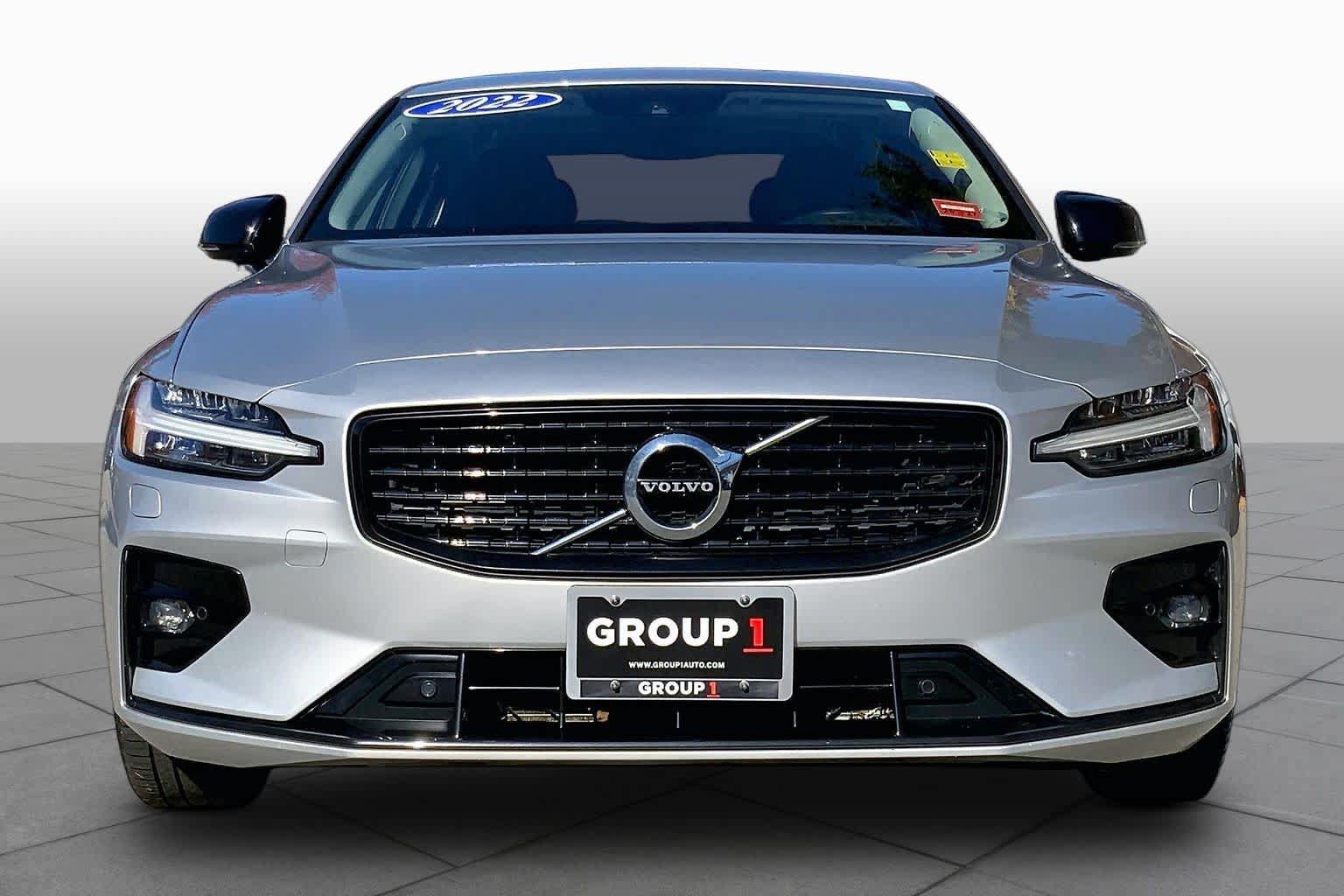 Used 2022 Volvo S60 B5 Momentum w/ Premium Package AWD/4WD image 4