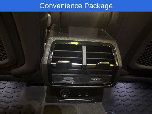 Used 2025 Audi Q3 2.0T Premium w/ Convenience Package image 20