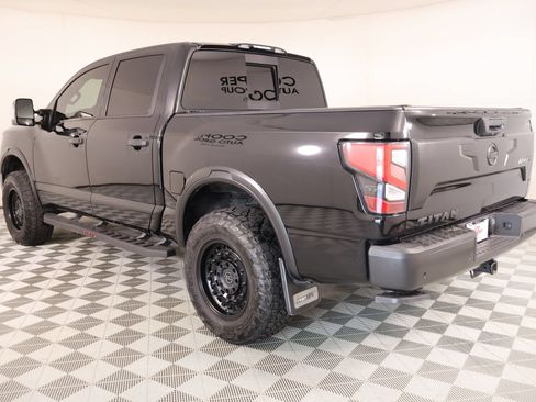 Used 2021 Nissan Titan PRO-4X w/ Pro-4x Convenience Package AWD/4WD image 24