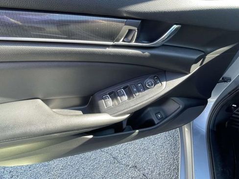 Used 2021 Honda Accord Sport image 15